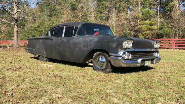1958 Black Chevrolet Biscayne 4 DOOR (REAR HANDLES SHAVED)
