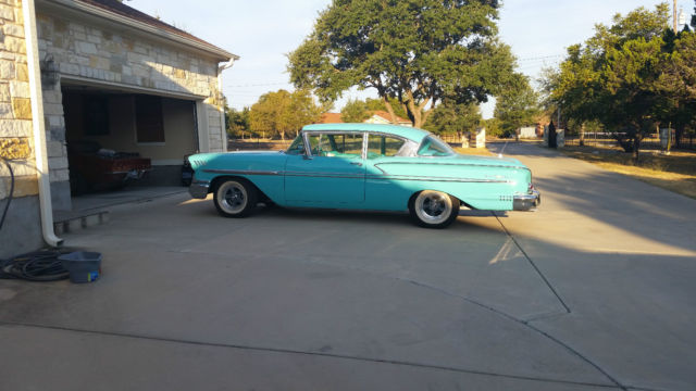 1958 Turquoise Chevrolet Bel Air/150/210