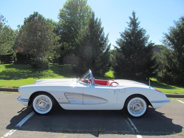 1958 White Chevrolet Corvette