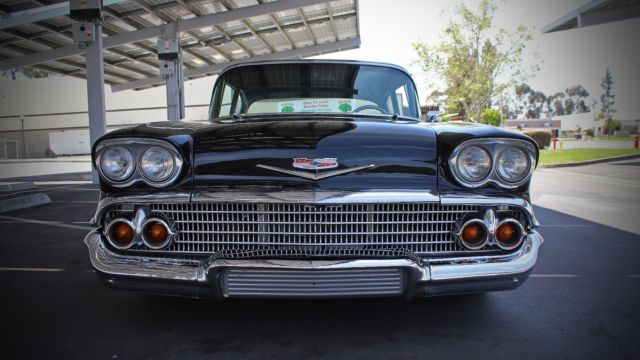 1958 TRIPPLE BLACK Chevrolet DELRAY RESTOMOD 2door