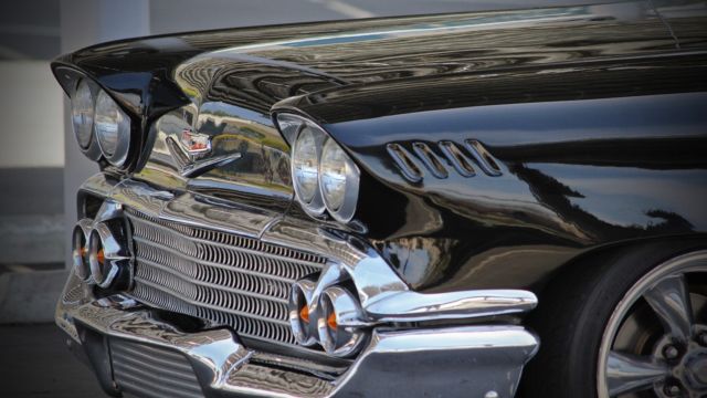 1958 TRIPPLE BLACK Chevrolet DELRAY RESTOMOD 2door
