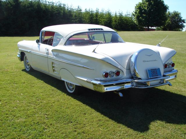 1958 White Chevrolet Impala Hardtop