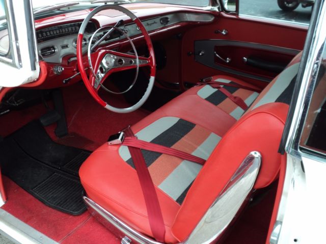 1958 White Chevrolet Impala Hardtop