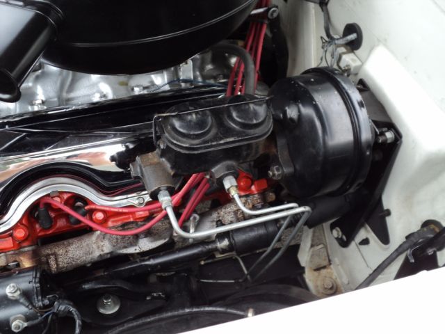 1958 White Chevrolet Impala Hardtop