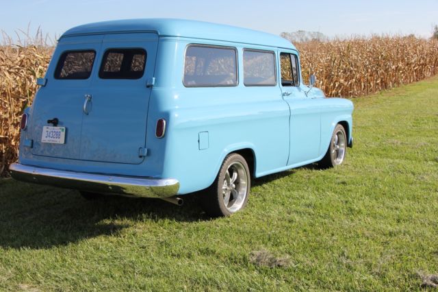 1958 Blue Chevrolet Suburban