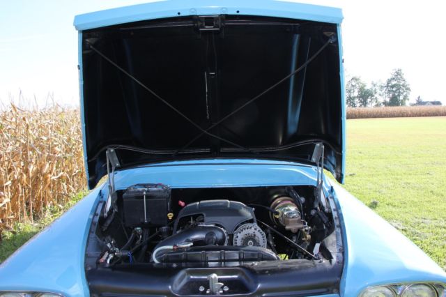 1958 Blue Chevrolet Suburban