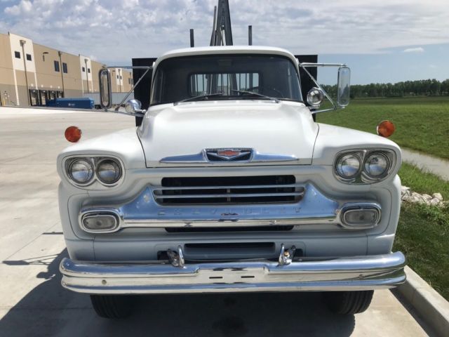 1958 White Chevrolet Spartan 100