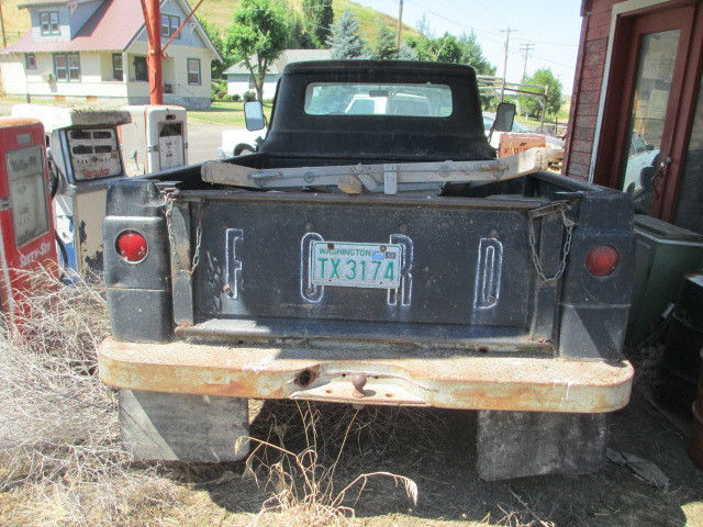 1958 black Ford F-250 pickup