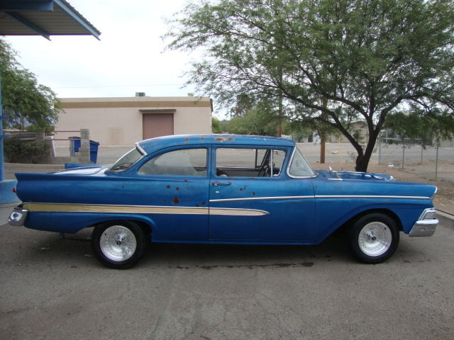 1958 Blue Ford Custom 300 Sedan