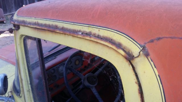 1958 Yellow Ford F-100 Crew Cab Pickup