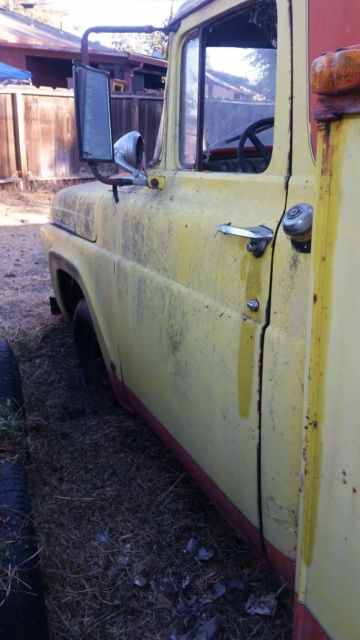 1958 Yellow Ford F-100 Crew Cab Pickup