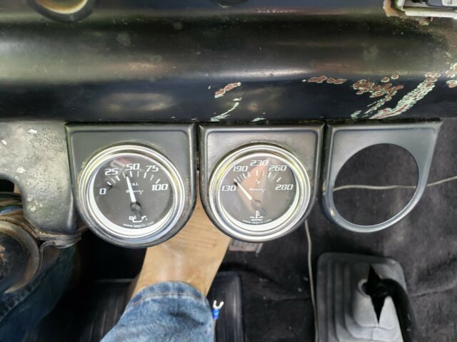 1958 Brown Ford F-100 Standard Cab Pickup