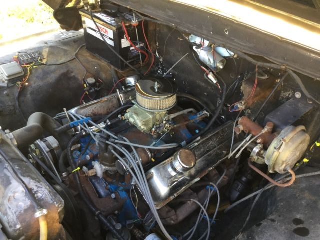 1958 Pale yellow Ford F-100 Standard