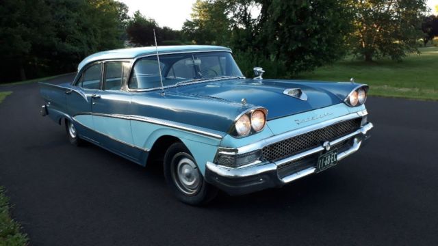 1958 Blue Ford Fairlane 4s
