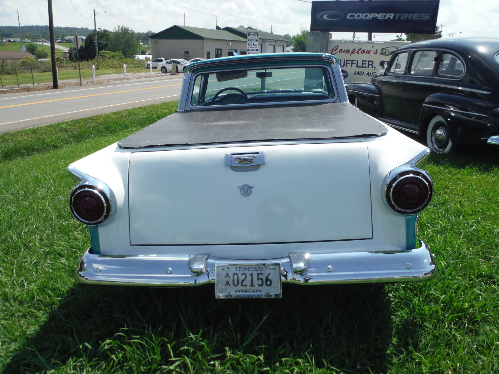 1958 Teal/WHITE Ford Ranchero U/K