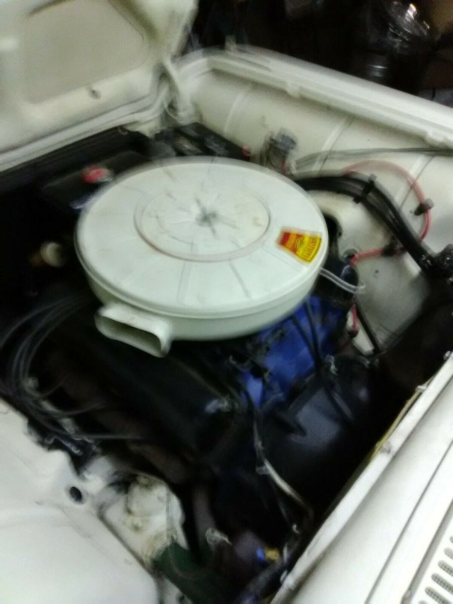 1958 White Ford Thunderbird Coupe