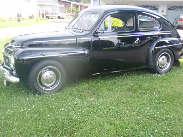 1958 Black Volvo PV 444