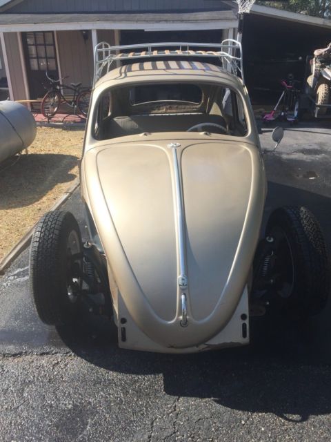 1958 gold Volkswagen Beetle - Classic Sedan