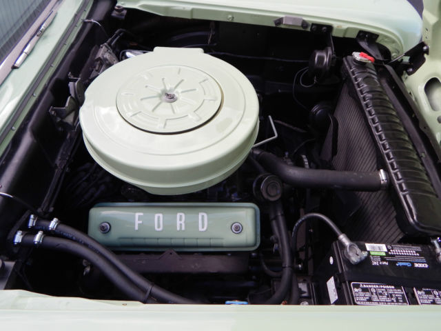 1959 2-TONE GREEN Ford 2-DOOR COUNTRY SEDAN 2-DOOR STATION WAGON