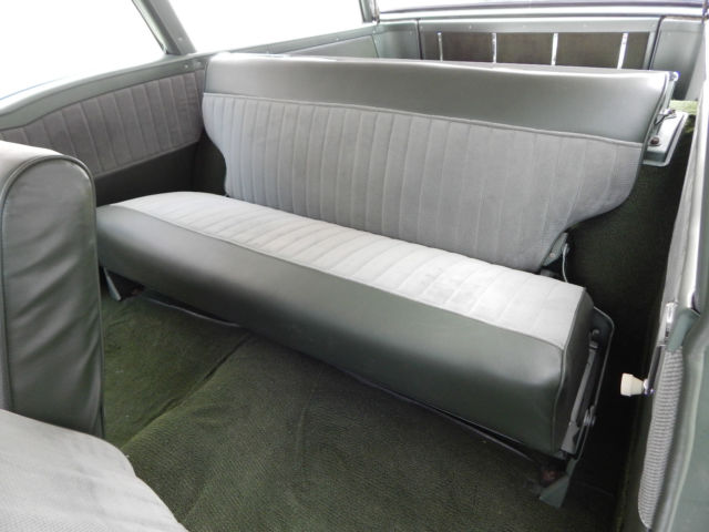 1959 2-TONE GREEN Ford 2-DOOR COUNTRY SEDAN 2-DOOR STATION WAGON