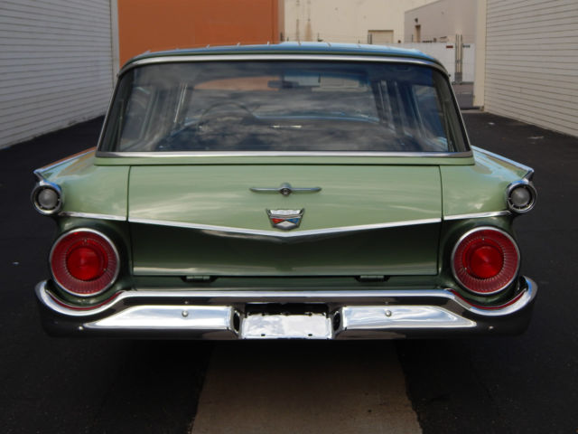 1959 2-TONE GREEN Ford 2-DOOR COUNTRY SEDAN 2-DOOR STATION WAGON