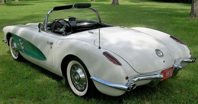 1959 White Chevrolet Corvette Convertible