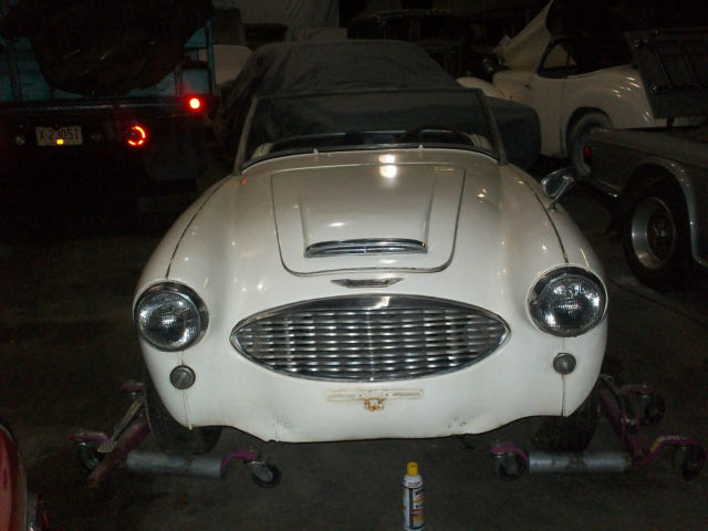 1959 White Austin Healey 100/BN4 Convertible