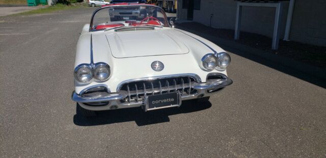 1959 White Chevrolet Corvette Convertible
