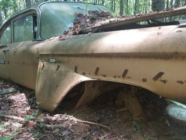 1959 Tan Chevrolet Bel Air/150/210 Sedan