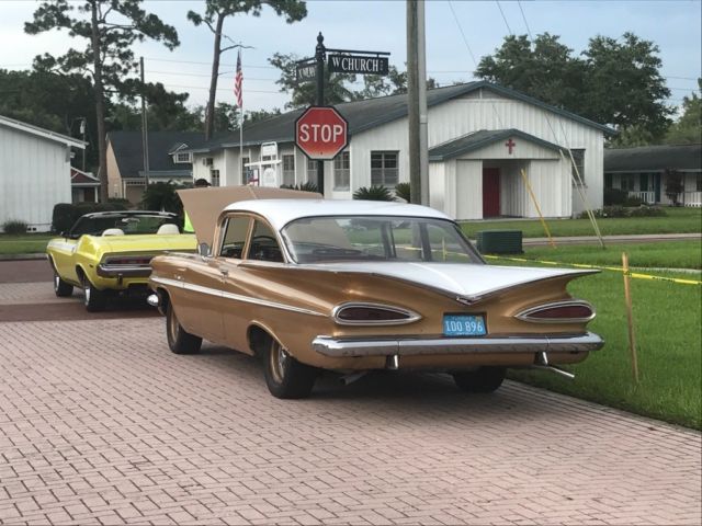 1959 Gold Chevrolet Impala Sedan