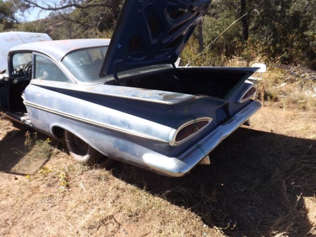 1959 Blue Chevrolet Bel Air/150/210 Sedan