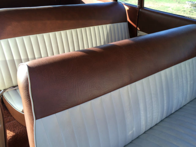 1959 Gloss cream roof / flat burn orange body Chevrolet Impala Wagon