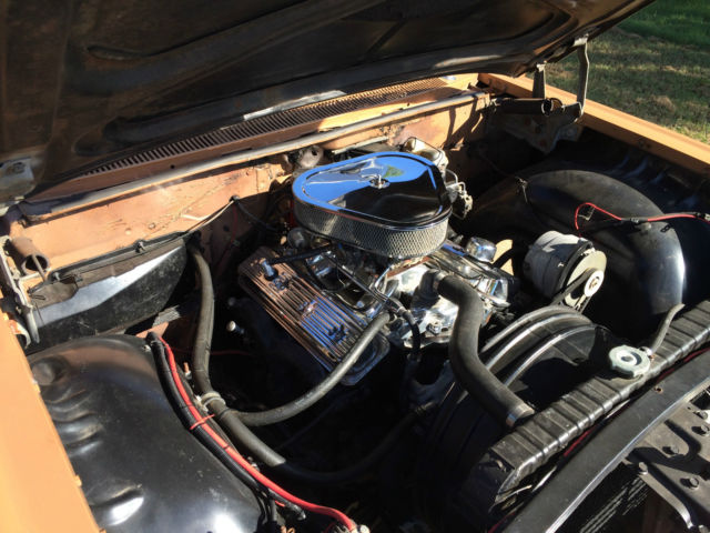 1959 Gloss cream roof / flat burn orange body Chevrolet Impala Wagon