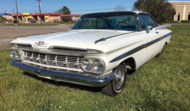 1959 White Chevrolet Impala 2 Door