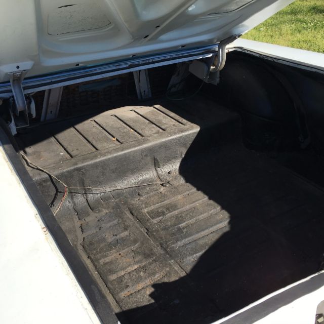 1959 White Chevrolet Impala 2 Door