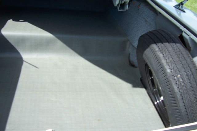 1959 White Chevrolet Impala Coupe