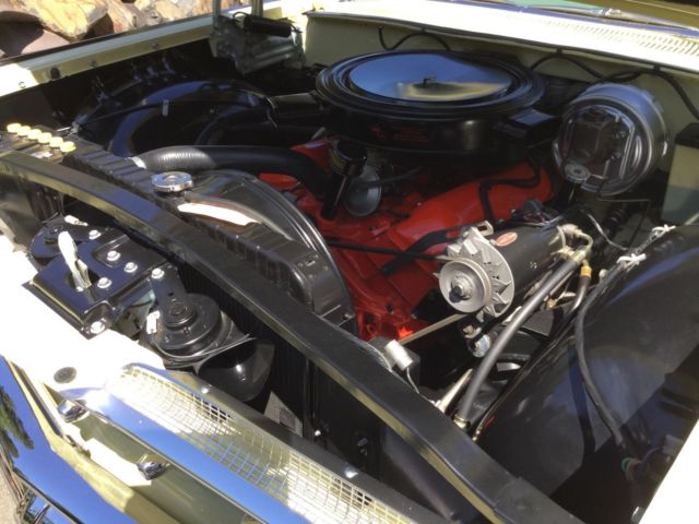 1959 Classic Cream/Snowcrest White Chevrolet Impala Coupe