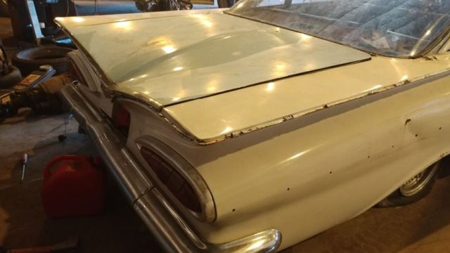 1959 White Chevrolet Bel Air/150/210 Sedan