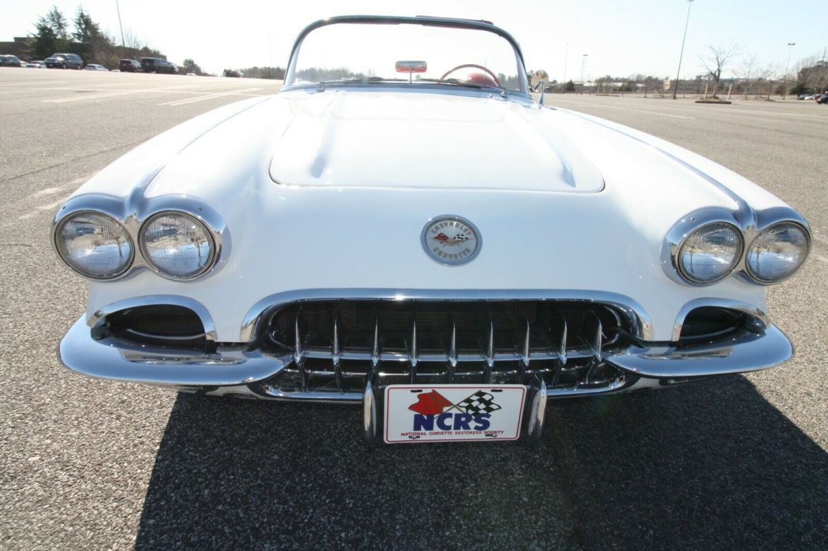 1959 White Chevrolet Corvette