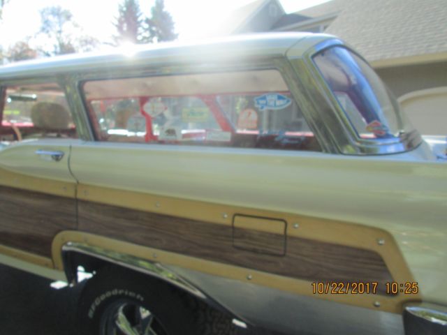 1959 White Ford Country Squire Wagon