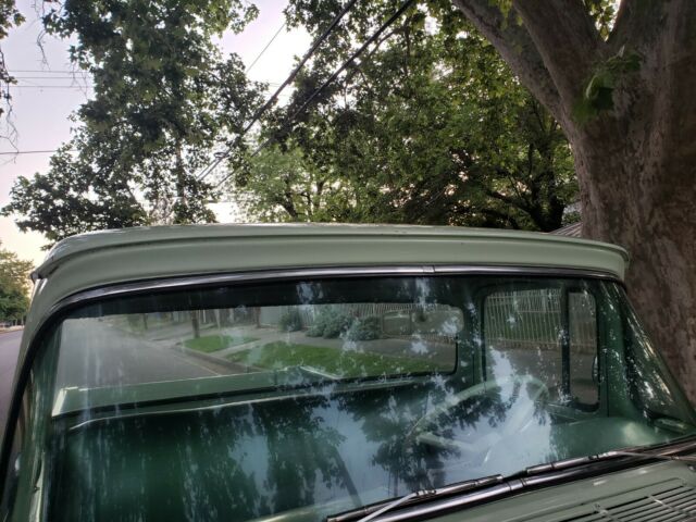 1959 Green Ford F-100 Pickup