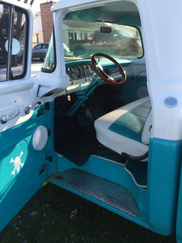1959 white / blue Ford F-100
