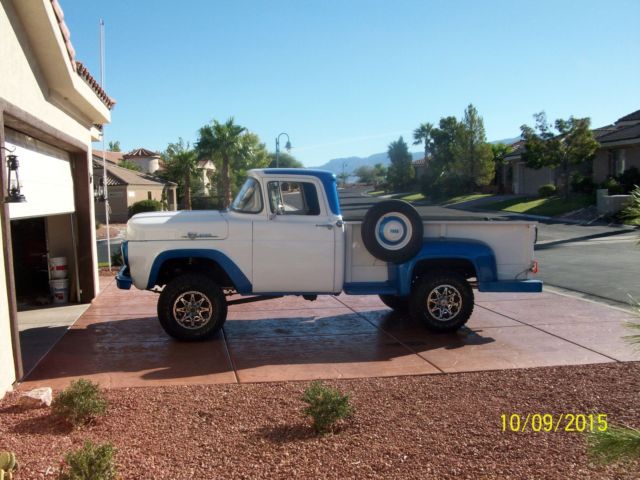 1959 BLUE & WHITE Ford F-100 Standard Cab Pickup