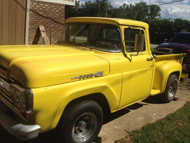 1959 Yellow Ford F-100