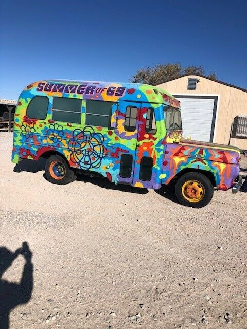 1959 custom Ford f-350 Minivan