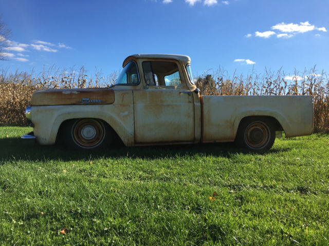 1959 White Ford F-100 Standard Cab Pickup