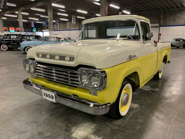 1959 Yellow Ford F-100