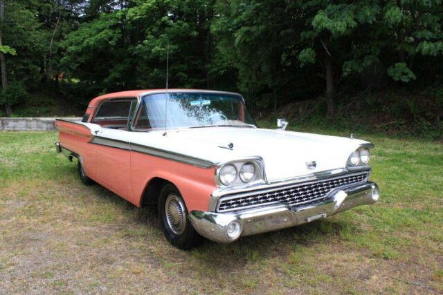 1959 Pink/White Ford Fairlane