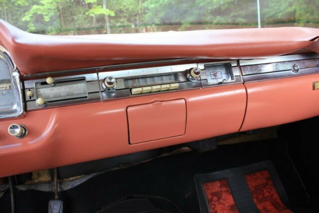 1959 Pink/White Ford Fairlane