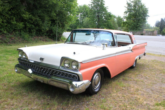 1959 Pink/White Ford Fairlane
